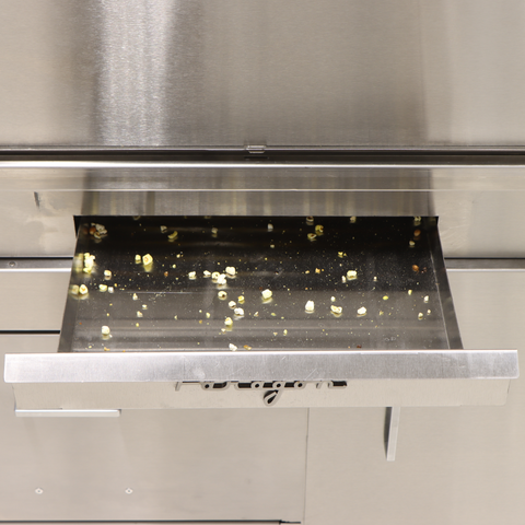 Zenith 32 oz. Popcorn Machine - Cream