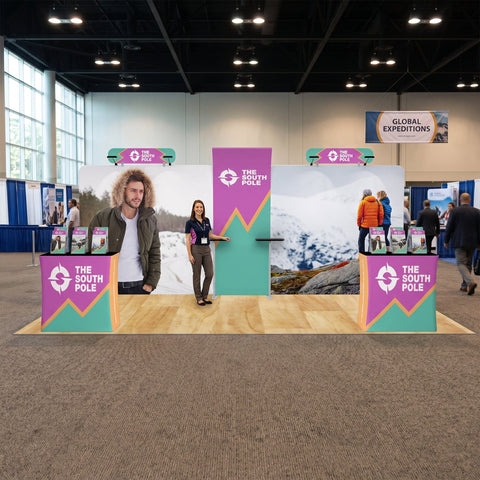 10x20 Trade Show Booth with Curved Media Wall