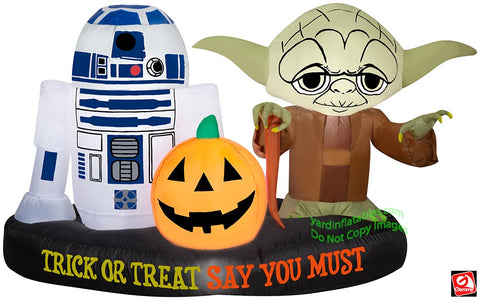 6' Gemmy Airblown Inflatable Disney's Star Wars R2-D2 and Yoda w/ Pumpkin Scene