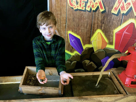 Happy Prospector Gem Mine, Single