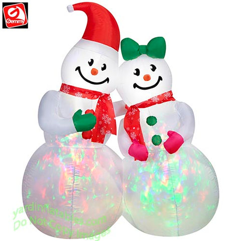4' Gemmy Airblown Inflatable Projection Kaleidoscope Snowman Couple Scene